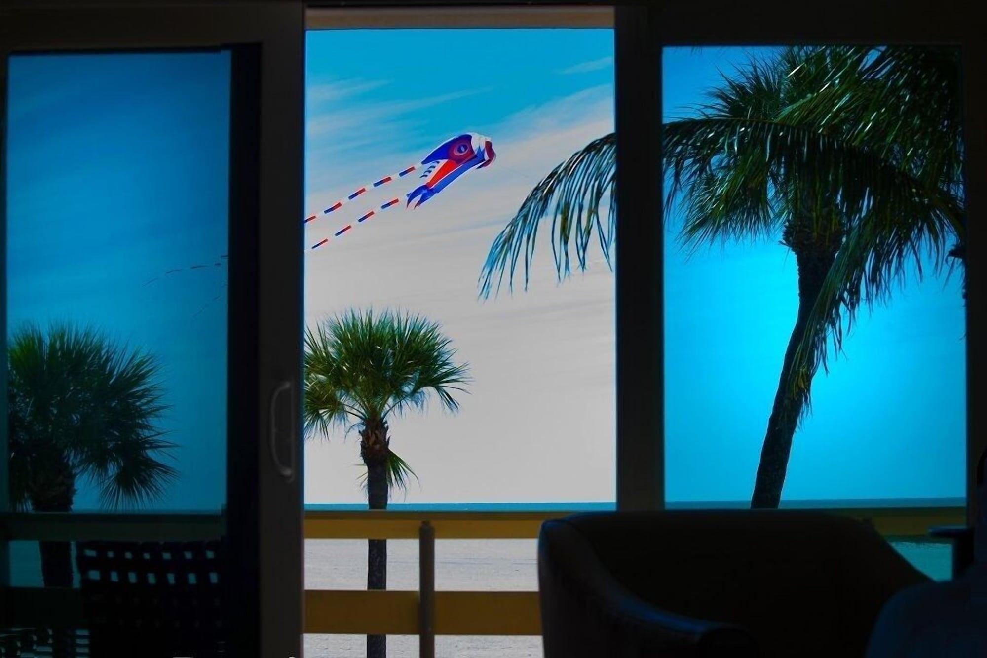 Thunderbird Beach Resort Treasure Island Exterior foto